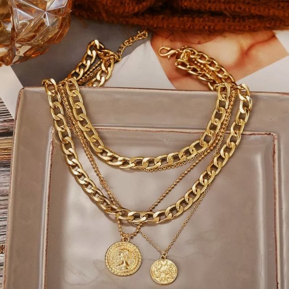 Multi-layer Thick Chain Portrait Coin Necklace - Picture 6 of 12